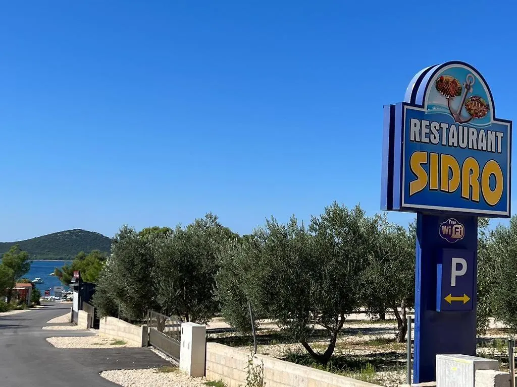 Dora House Drage Villa