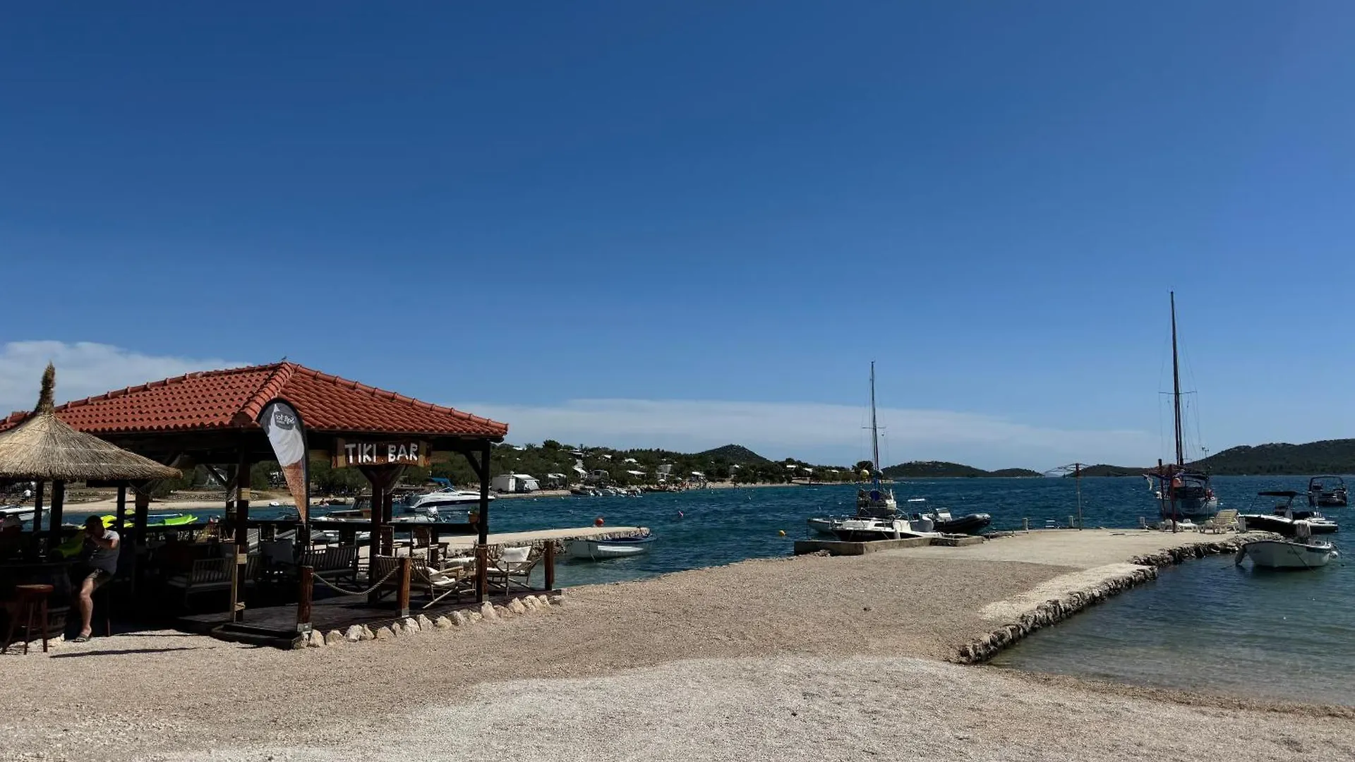 Dora House Drage Villa